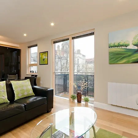 Hotel Cabot Mews